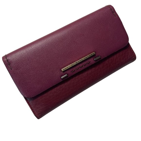 Marc By Marc Jacobs Burgundy Leather Trifold Wallet - Picture 4 of 15